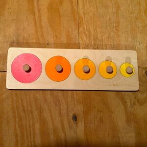 Lovevery faces puzzle